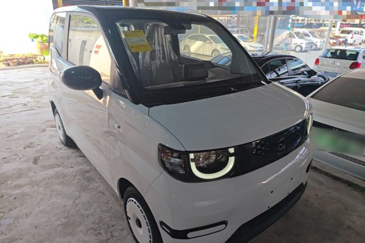 Used Chery QQ Ice Cream 2025 205km Qi Energy Version Front Right 45 Deg
