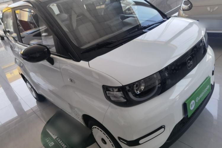 Used Chery QQ Ice Cream 2025 205km Qi Energy Version Front Right 45 Deg