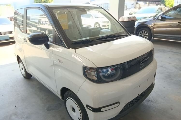 Used Chery QQ Ice Cream 2025 205km Qi Energy Version Front Right 45 Deg