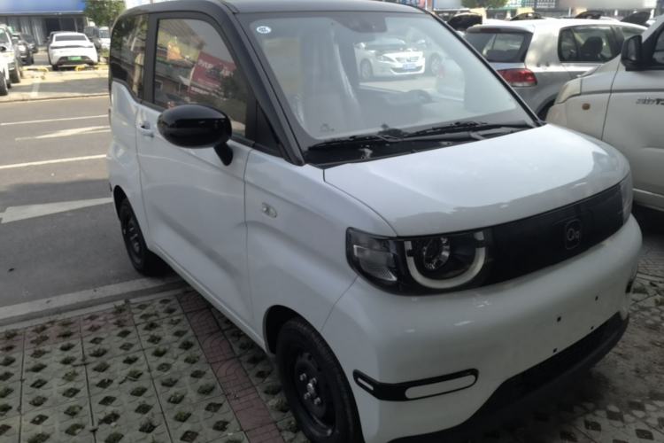 Used Chery QQ Ice Cream 2025 205km Qi Energy Version Front Right 45 Deg