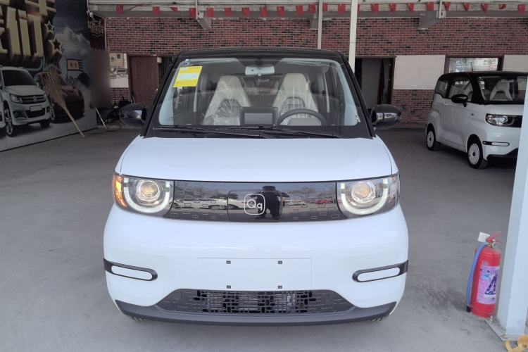Used Chery QQ Ice Cream 2025 205km Qi Energy Version Front