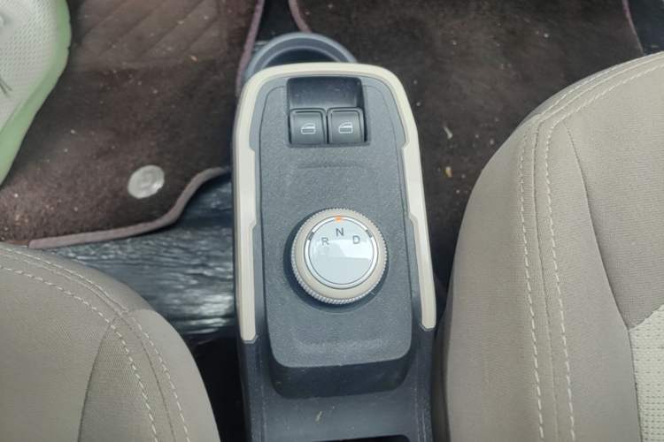 Used Chery QQ Ice Cream 2025 155km Sundae Edition Gear Lever