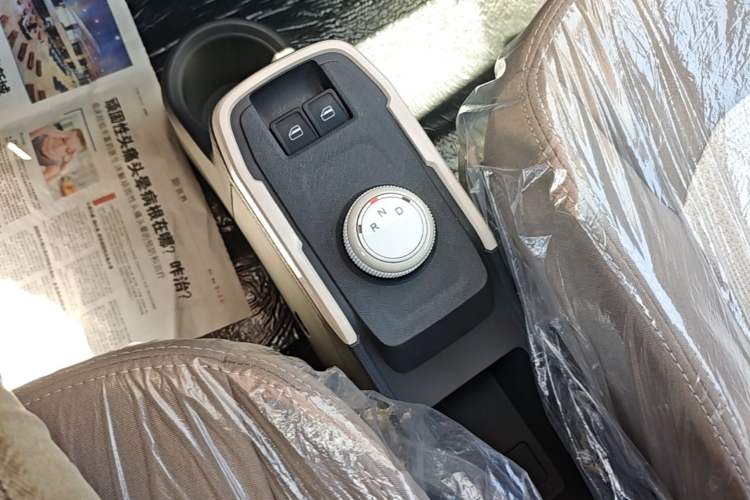 Used Chery QQ Ice Cream 2025 205km Qi Energy Version Gear Lever