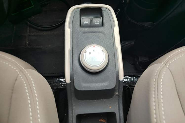 Used Chery QQ Ice Cream 2025 155km Sundae Edition Gear Lever