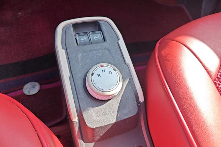 Used Chery QQ Ice Cream 2025 155km Sundae Edition Gear Lever