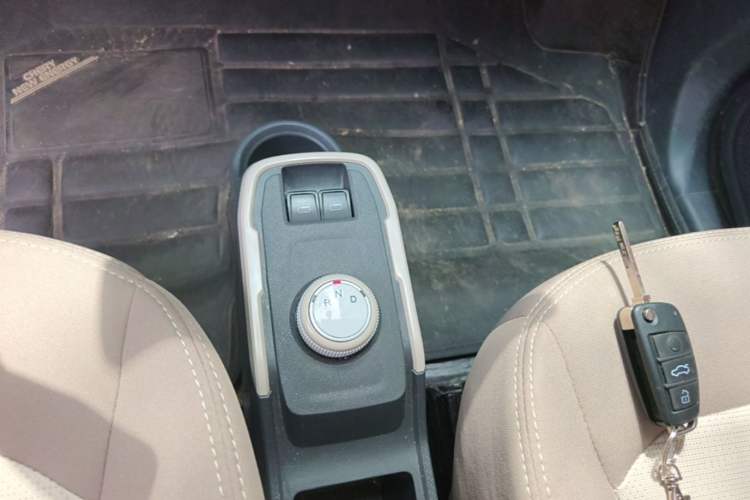 Used Chery QQ Ice Cream 2025 205km Qi Energy Version Gear Lever
