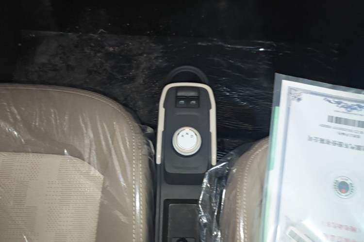 Used Chery QQ Ice Cream 2025 205km Qi Energy Version Gear Lever