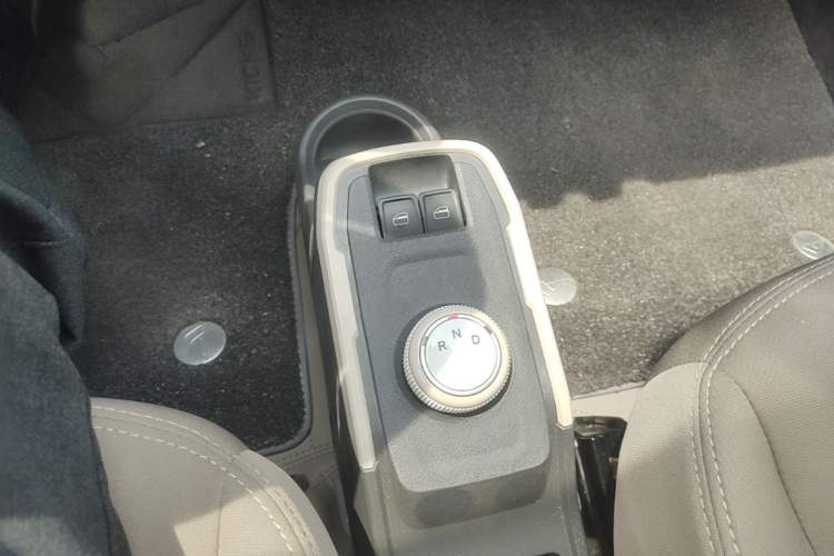 Used Chery QQ Ice Cream 2025 205km Qi Energy Version Gear Lever