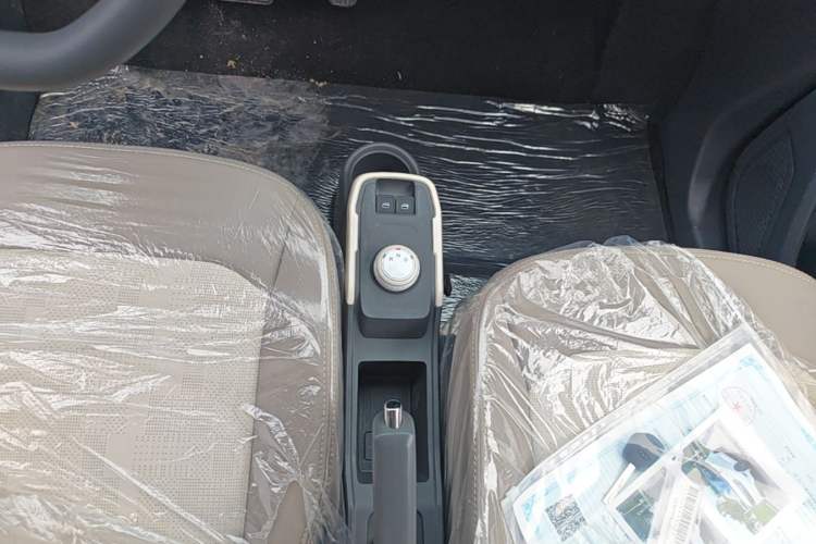 Used Chery QQ Ice Cream 2025 205km Qi Energy Version Gear Lever