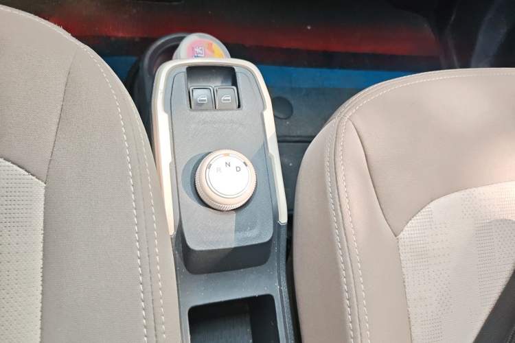 Used Chery QQ Ice Cream 2025 155km Sundae Edition Gear Lever