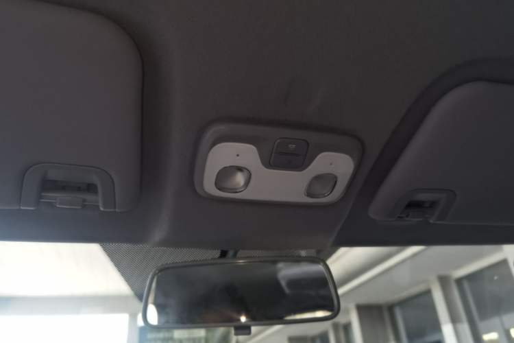Used Chery QQ Ice Cream 2025 205km Qi Energy Version Headliner