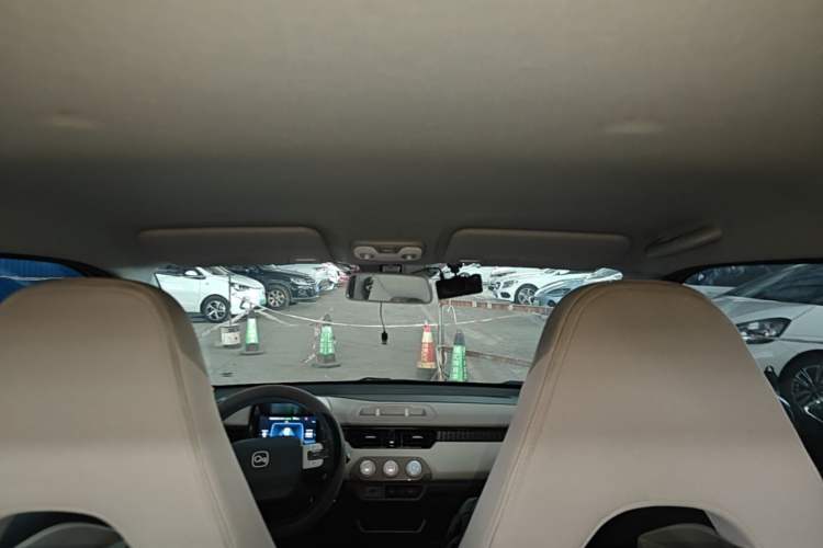 Used Chery QQ Ice Cream 2025 Model 205km Sundae Edition Headliner