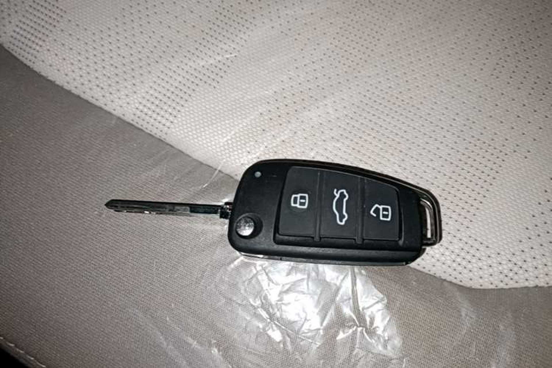 Used Chery QQ Ice Cream 2025 205km Qi Energy Version Interior 1
