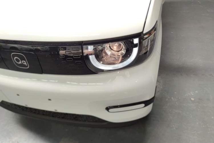 Used Chery QQ Ice Cream 2025 205km Qi Energy Version Left Front Headlight