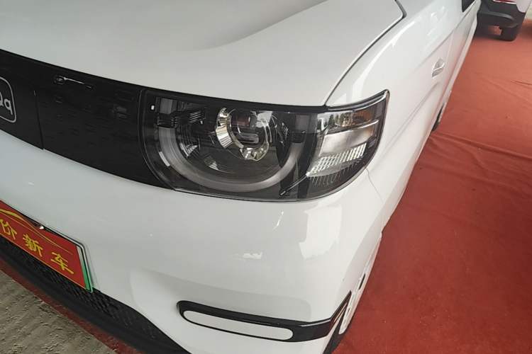 Used Chery QQ Ice Cream 2025 205km Qi Energy Version Left Front Headlight