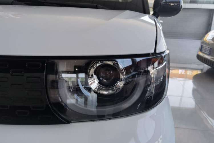 Used Chery QQ Ice Cream 2025 205km Qi Energy Version Left Front Headlight