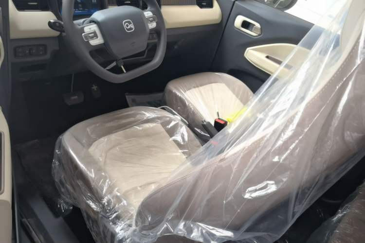 Used Chery QQ Ice Cream 2025 205km Qi Energy Version Left Front Seat