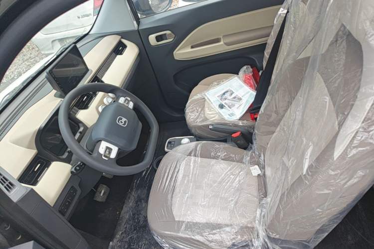 Used Chery QQ Ice Cream 2025 205km Qi Energy Version Left Front Seat
