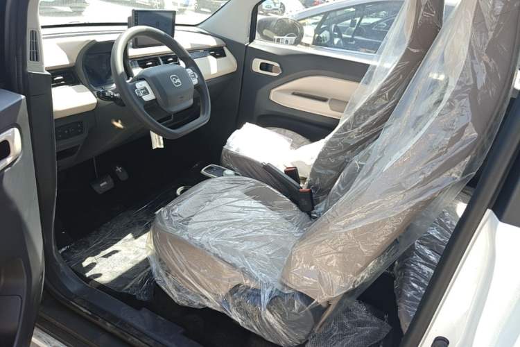 Used Chery QQ Ice Cream 2025 205km Qi Energy Version Left Front Seat