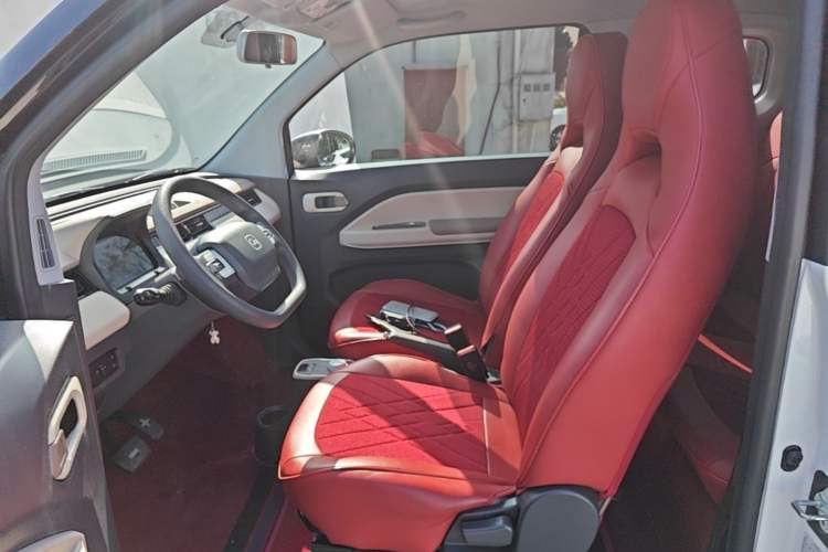 Used Chery QQ Ice Cream 2025 155km Sundae Edition Left Front Seat