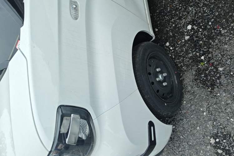 Used Chery QQ Ice Cream 2025 205km Qi Energy Version Left Front Wheel Hub
