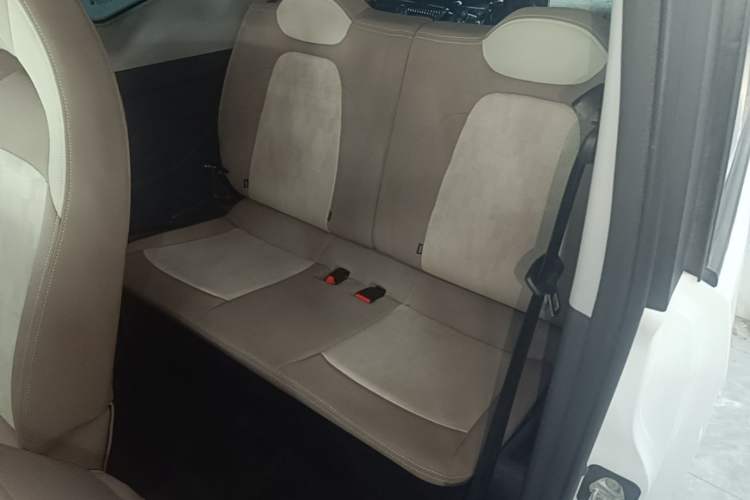 Used Chery QQ Ice Cream 2025 155km Sundae Edition Left Rear Seat