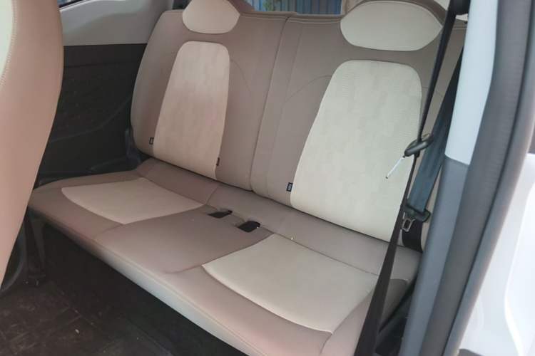 Used Chery QQ Ice Cream 2025 155km Sundae Edition Left Rear Seat