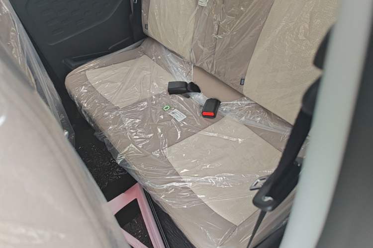 Used Chery QQ Ice Cream 2025 205km Qi Energy Version Left Rear Seat