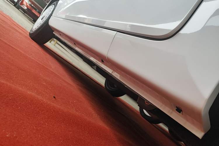 Used Chery QQ Ice Cream 2025 205km Qi Energy Version Left Side Sill