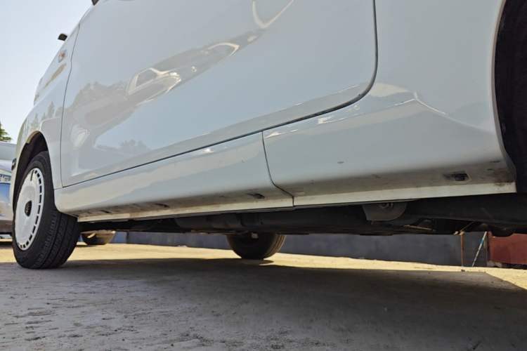 Used Chery QQ Ice Cream 2025 155km Sundae Edition Left Side Sill