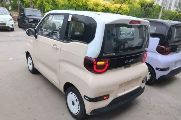 Used Chery QQ Ice Cream 2025 205km Qi Energy Version Rear Left 45 Deg