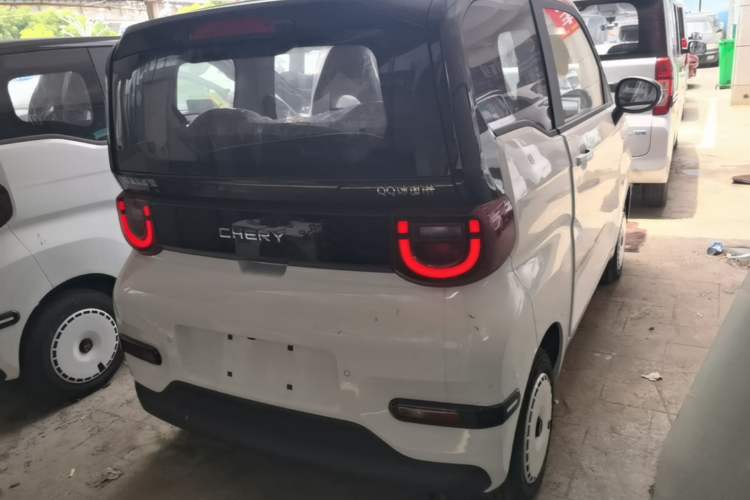 Used Chery QQ Ice Cream 2025 205km Qi Energy Version Rear Right 45 Deg