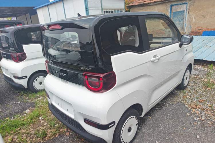 Used Chery QQ Ice Cream 2025 205km Qi Energy Version Rear Right 45 Deg