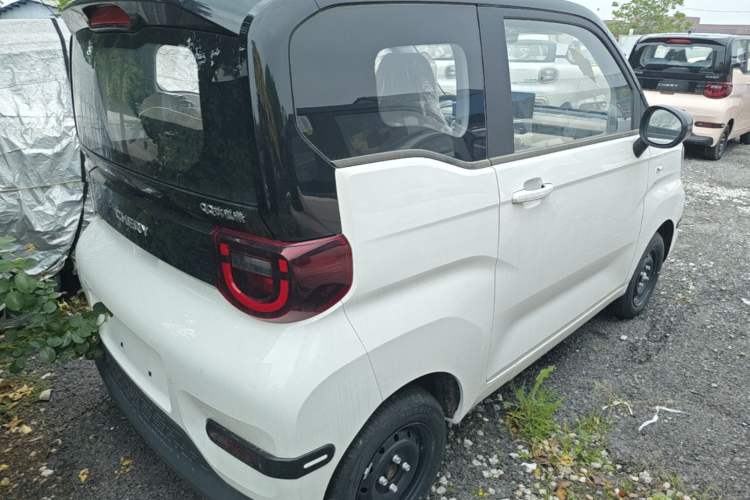 Used Chery QQ Ice Cream 2025 205km Qi Energy Version Rear Right 45 Deg