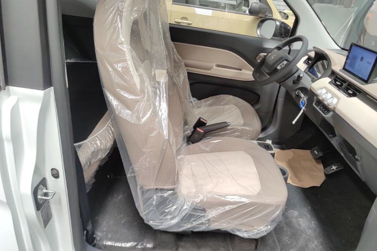 Used Chery QQ Ice Cream 2025 205km Qi Energy Version Right Front Seat