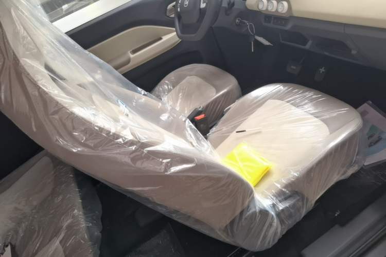 Used Chery QQ Ice Cream 2025 205km Qi Energy Version Right Front Seat