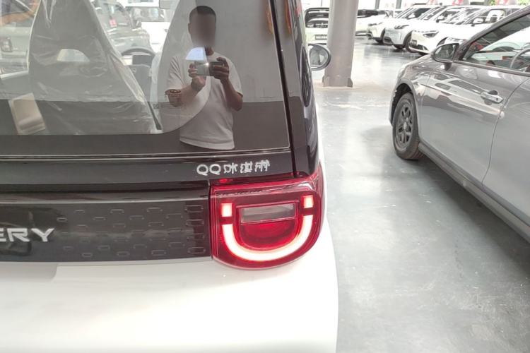 Used Chery QQ Ice Cream 2025 205km Qi Energy Version Right Rear Taillight