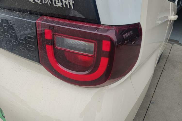 Used Chery QQ Ice Cream 2025 155km Sundae Edition Right Rear Taillight