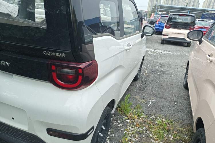 Used Chery QQ Ice Cream 2025 205km Qi Energy Version Right Rear Taillight