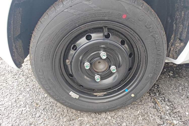 Used Chery QQ Ice Cream 2025 205km Qi Energy Version Right Rear Wheel Hub