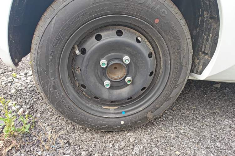 Used Chery QQ Ice Cream 2025 205km Qi Energy Version Right Rear Wheel Hub