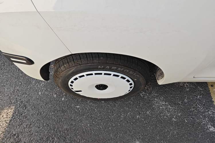 Used Chery QQ Ice Cream 2025 155km Sundae Edition Right Rear Wheel Hub