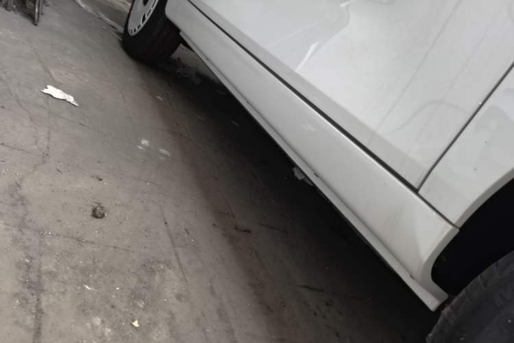 Used Chery QQ Ice Cream 2025 205km Qi Energy Version Right Side Sill