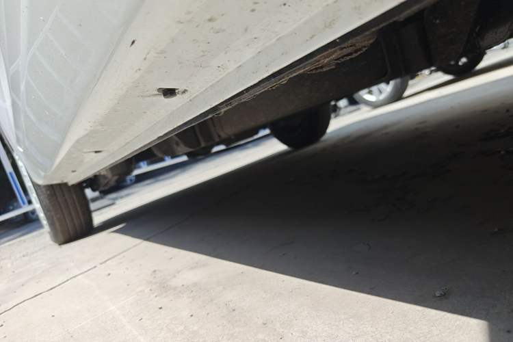 Used Chery QQ Ice Cream 2025 205km Qi Energy Version Right Side Sill