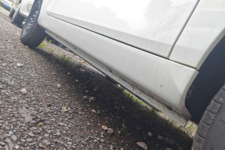Used Chery QQ Ice Cream 2025 205km Qi Energy Version Right Side Sill