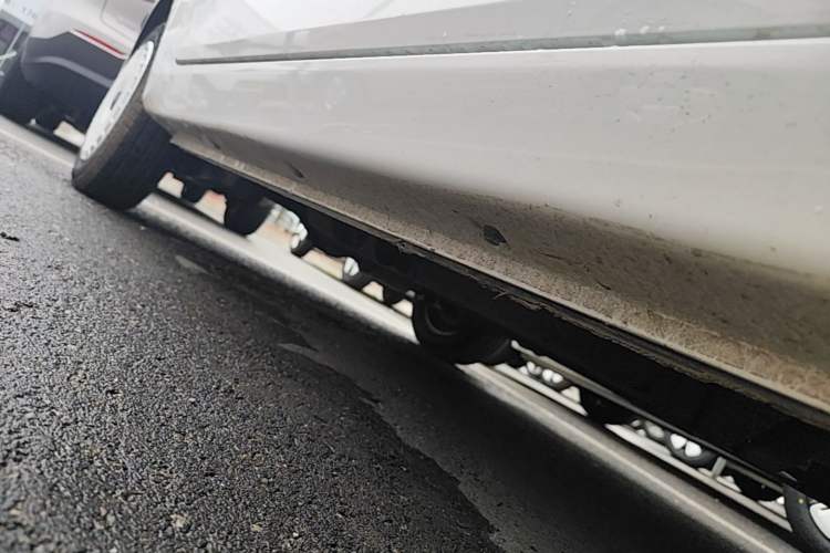 Used Chery QQ Ice Cream 2025 205km Qi Energy Version Right Side Sill