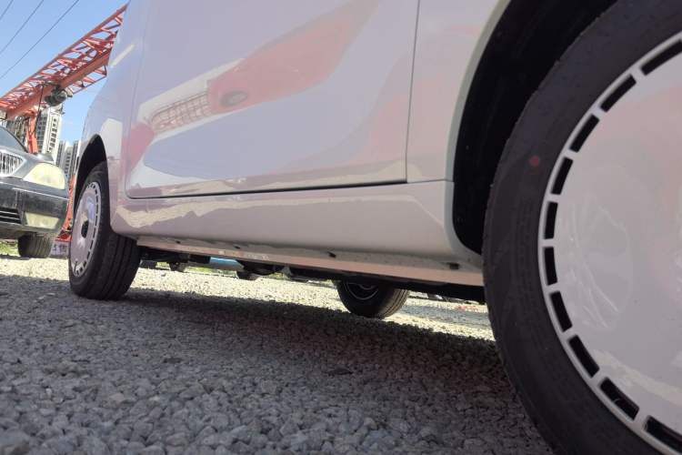 Used Chery QQ Ice Cream 2025 205km Qi Energy Version Right Side Sill