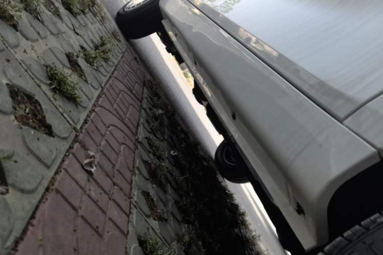 Used Chery QQ Ice Cream 2025 205km Qi Energy Version Right Side Sill