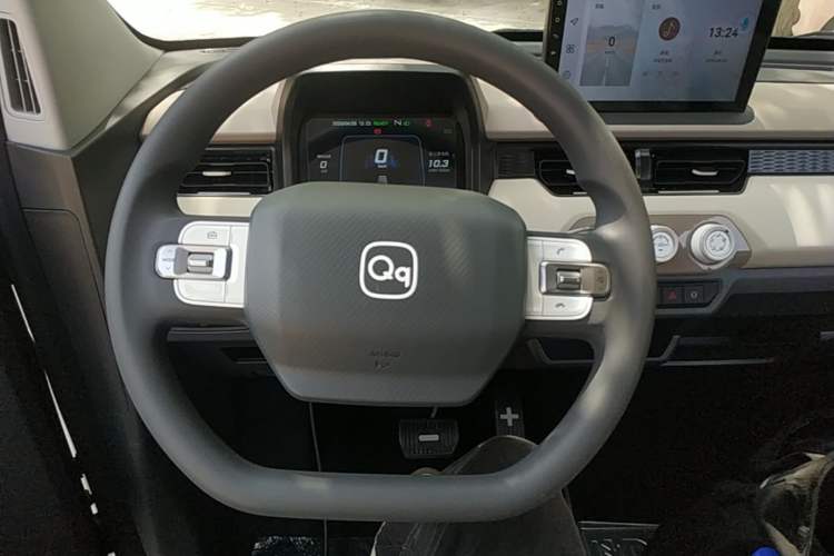 Used Chery QQ Ice Cream 2025 205km Qi Energy Version Steering Wheel