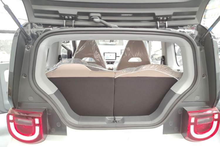 Used Chery QQ Ice Cream 2025 205km Qi Energy Version Trunk